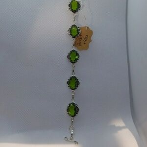 Nwot!! Peridot bracelet 925 silver
